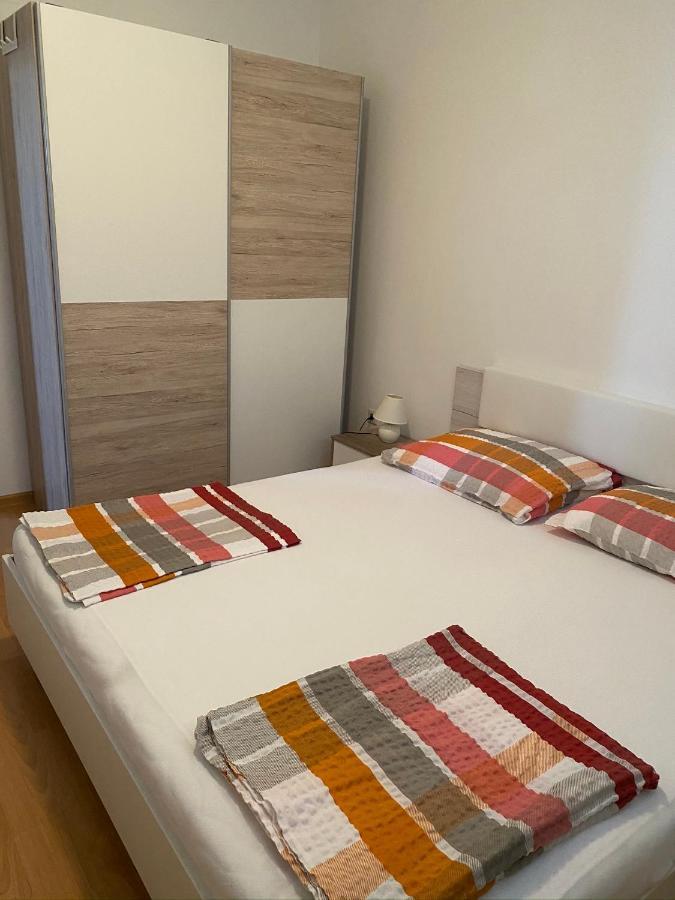 Apartments Ban Galižana Esterno foto