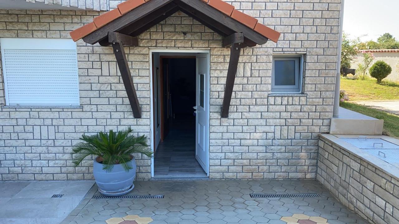 Apartments Ban Galižana Esterno foto